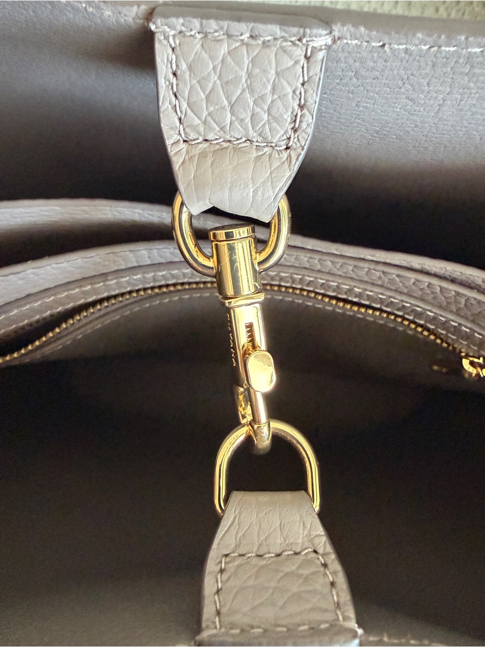 Cuyana Pebbled Leather Oversized Linea Shoulder Tote Bag fits Laptop in Sleeve - Picture 6 of 12